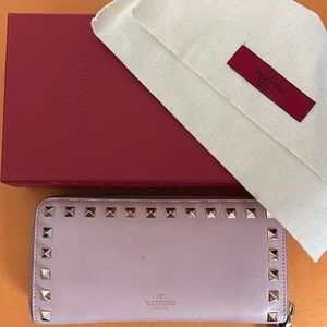 Authentic Valentino Rockstud continental wallet